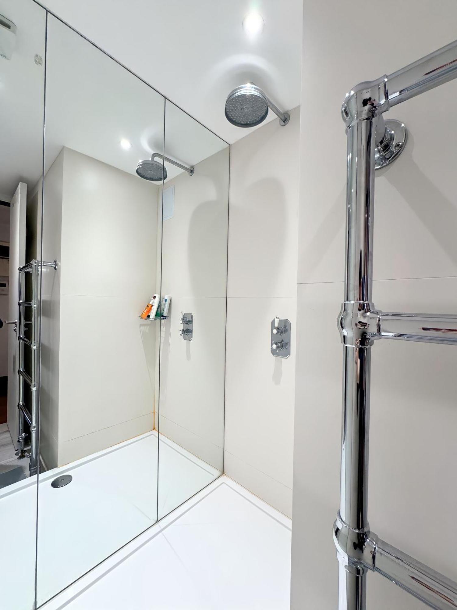 ロンドンThe Kensington Heightsアパートメント エクステリア 写真